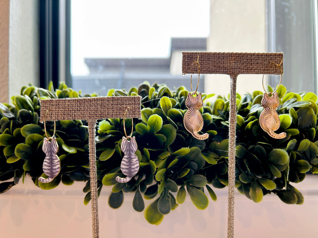 Gold Chic Cat Earrings