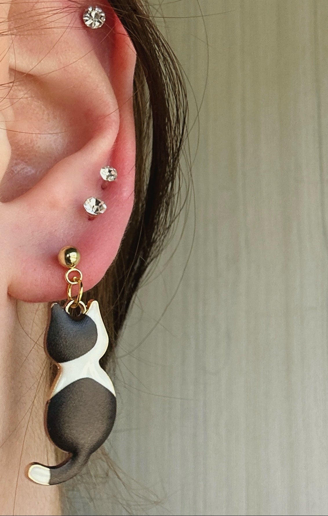Gold Chic Cat Earrings