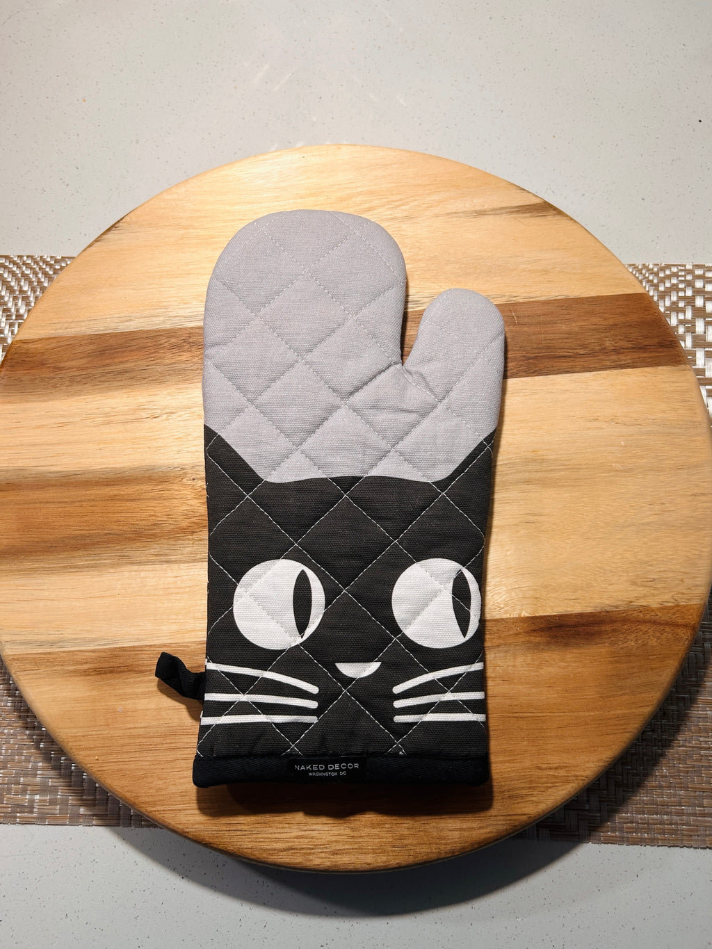 Big Eyes Black Cat Oven Mitt
